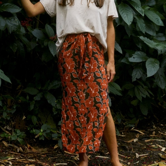 New acacia mid pacific Quinn skirt silk swimwear M - Picture 13 of 16